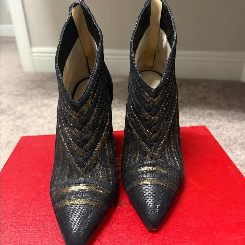 Elegant Black and Gold Women's Ankle Boots